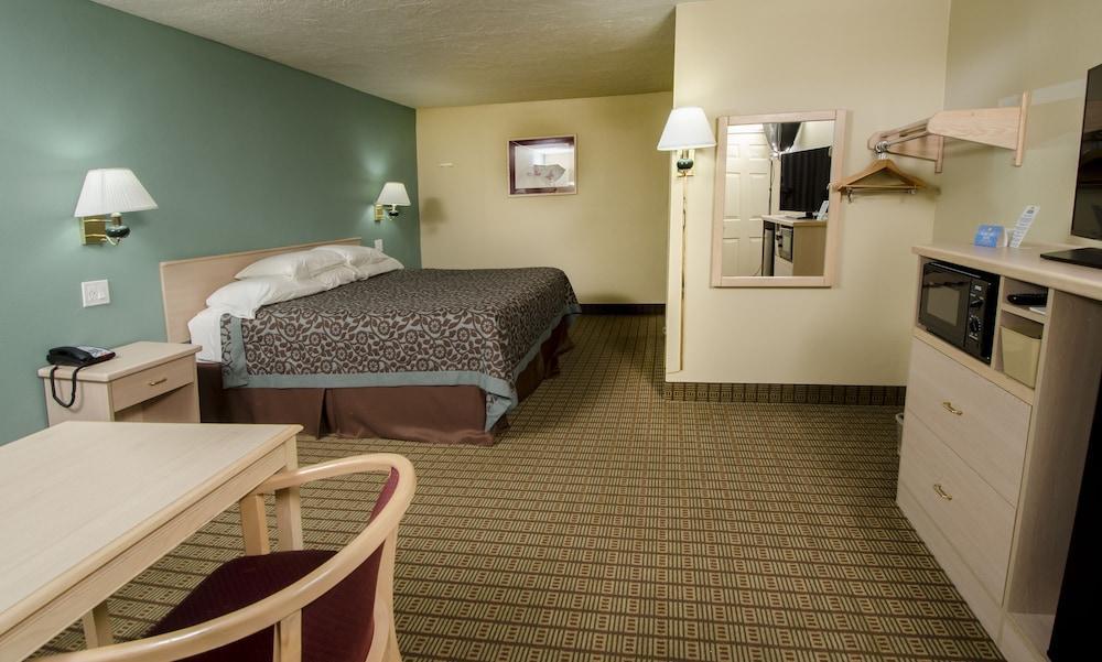 Days Inn By Wyndham Portland Central Exteriör bild