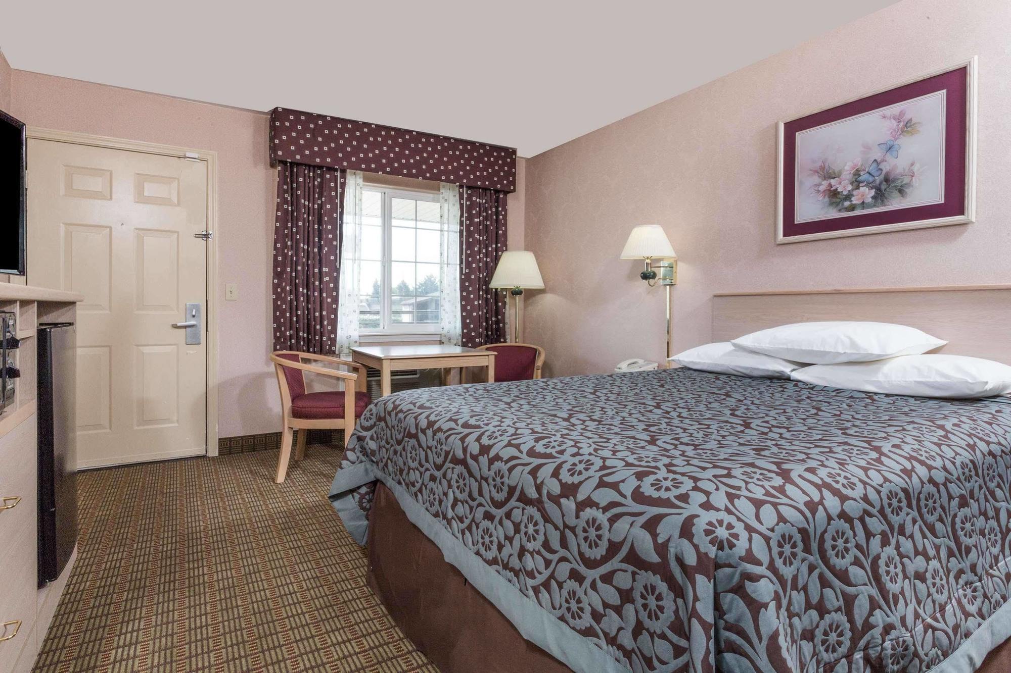Days Inn By Wyndham Portland Central Exteriör bild